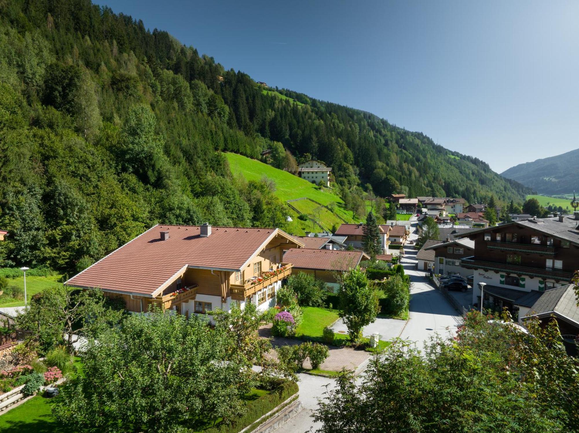 Apartment Wanger Neukirchen am Großvenediger エクステリア 写真